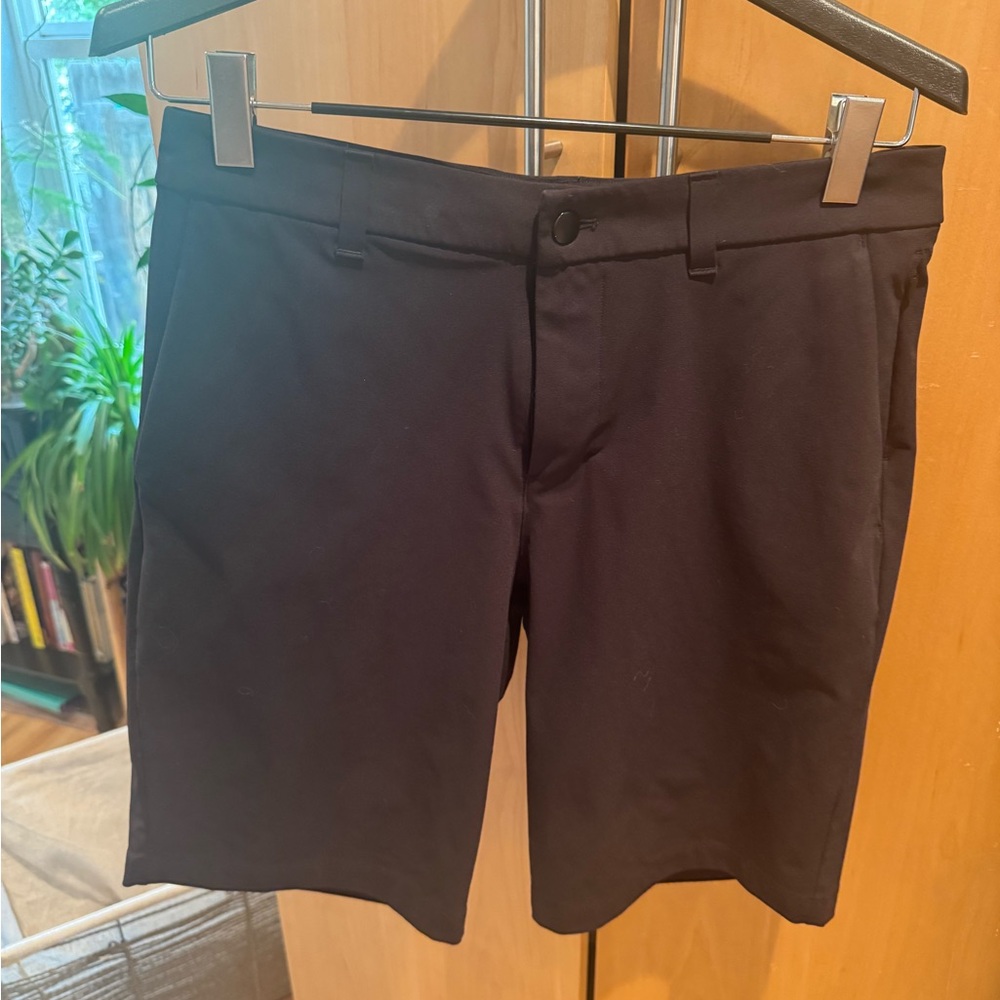 Lululemon black shorts